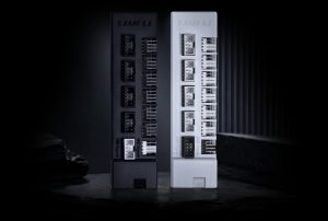 联力带来 Edge Hub V2 / Adv 集线器，后者支持双显卡 12V-2×6 温度检测